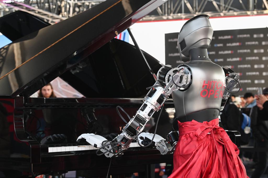 在线下注-魔都眼｜上海汽车文化节联动F1启幕，这些经典车头你认识吗